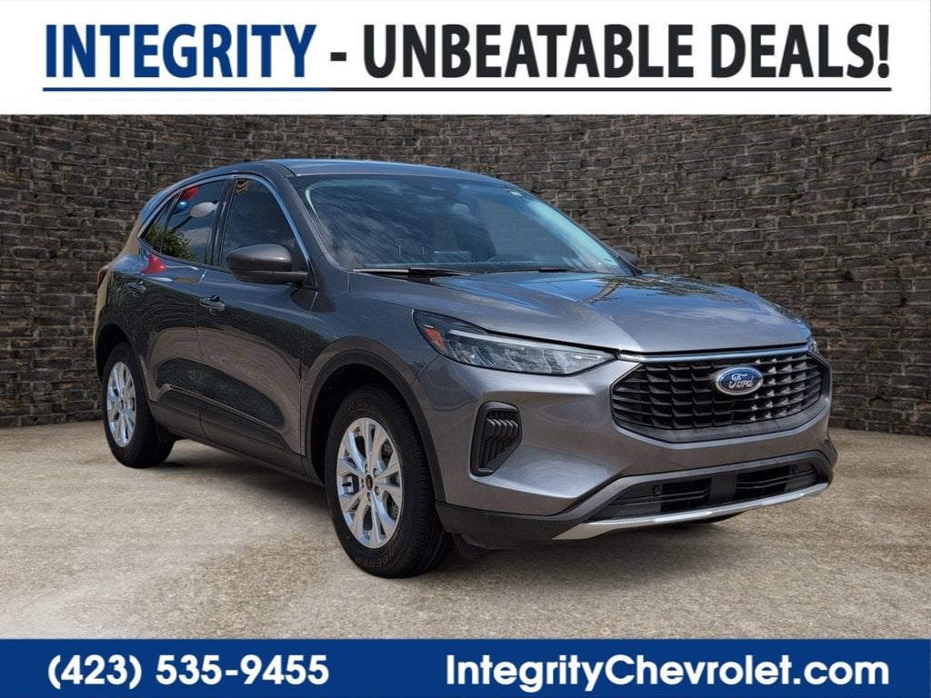 2024 Ford Escape Active in Gray — front three-quarter view