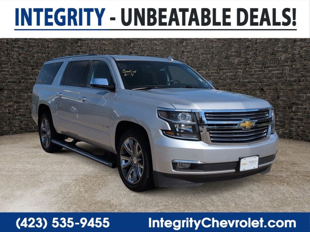 2018 Chevrolet Suburban Premier in Silver Ice Metallic — front three-quarter view