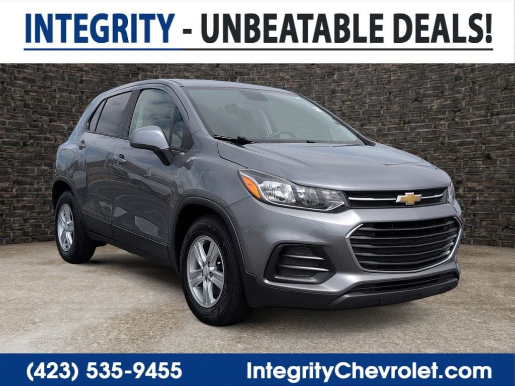 2020 Chevrolet Trax LS in Satin Steel Metallic — front three-quarter view